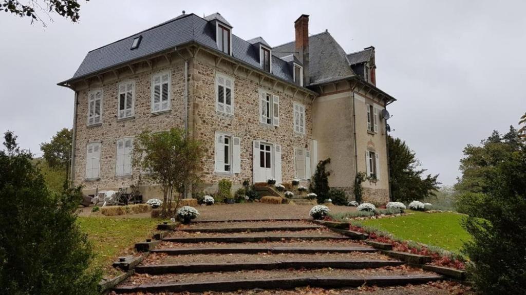 Gites Du Castellare Le Chalard Exterior foto